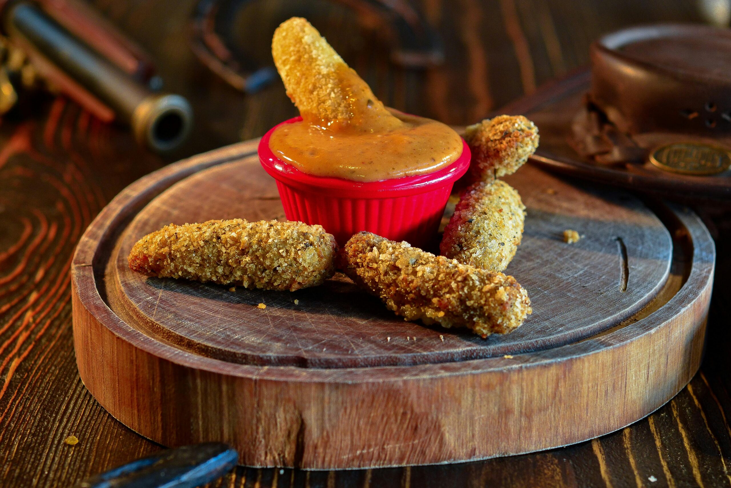 Texas Roadhouse Rattlesnake Bites — fried jalapeño and jack cheese bites served with ranch