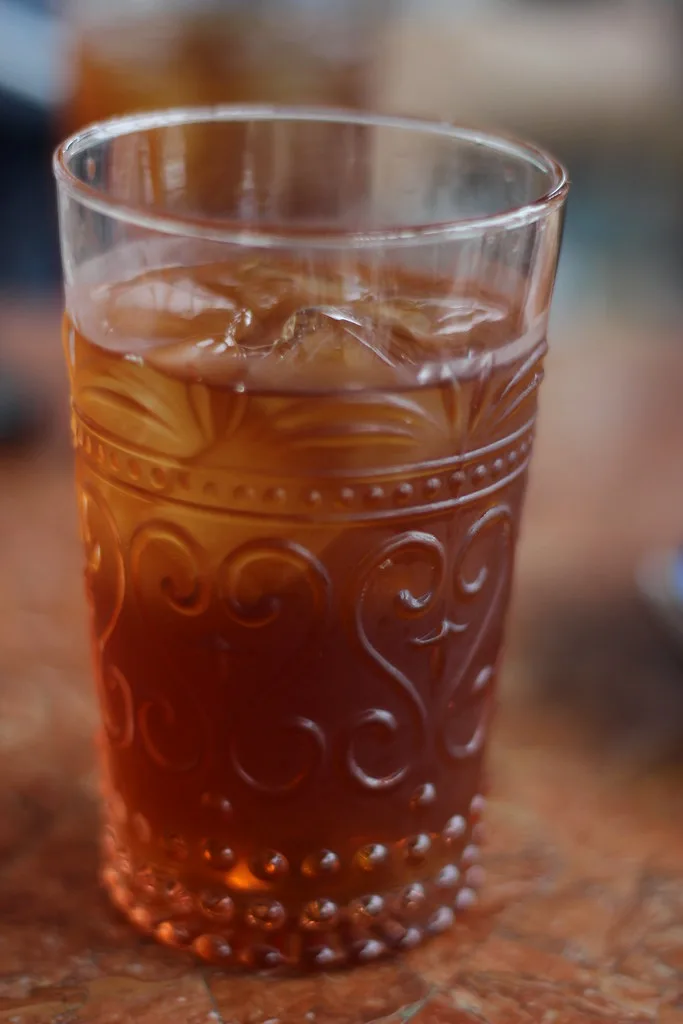 Texas Roadhouse Iced Tea — fresh-brewed sweet or unsweetened iced tea served over ice with free refills